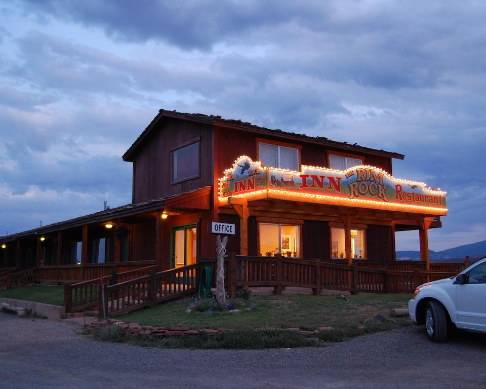 The Rim Rock Inn Torrey Exterior photo